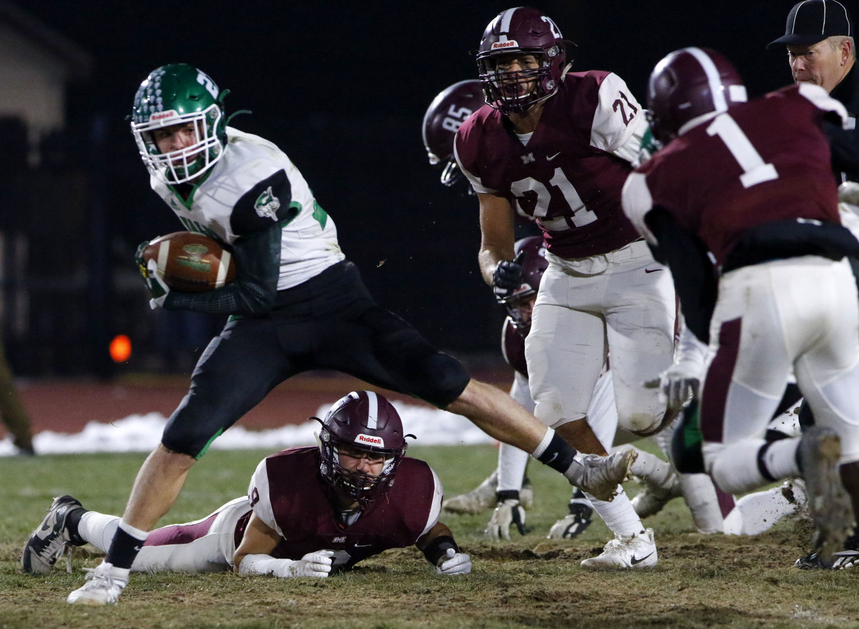 Tommy Burbee, Valparaiso, football